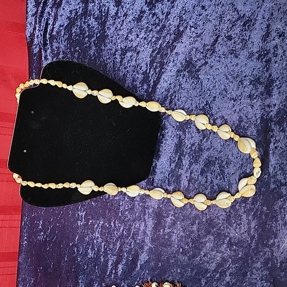 A Lot of 5 Necklaces Beaded Jewelry - Picture 2 of 15